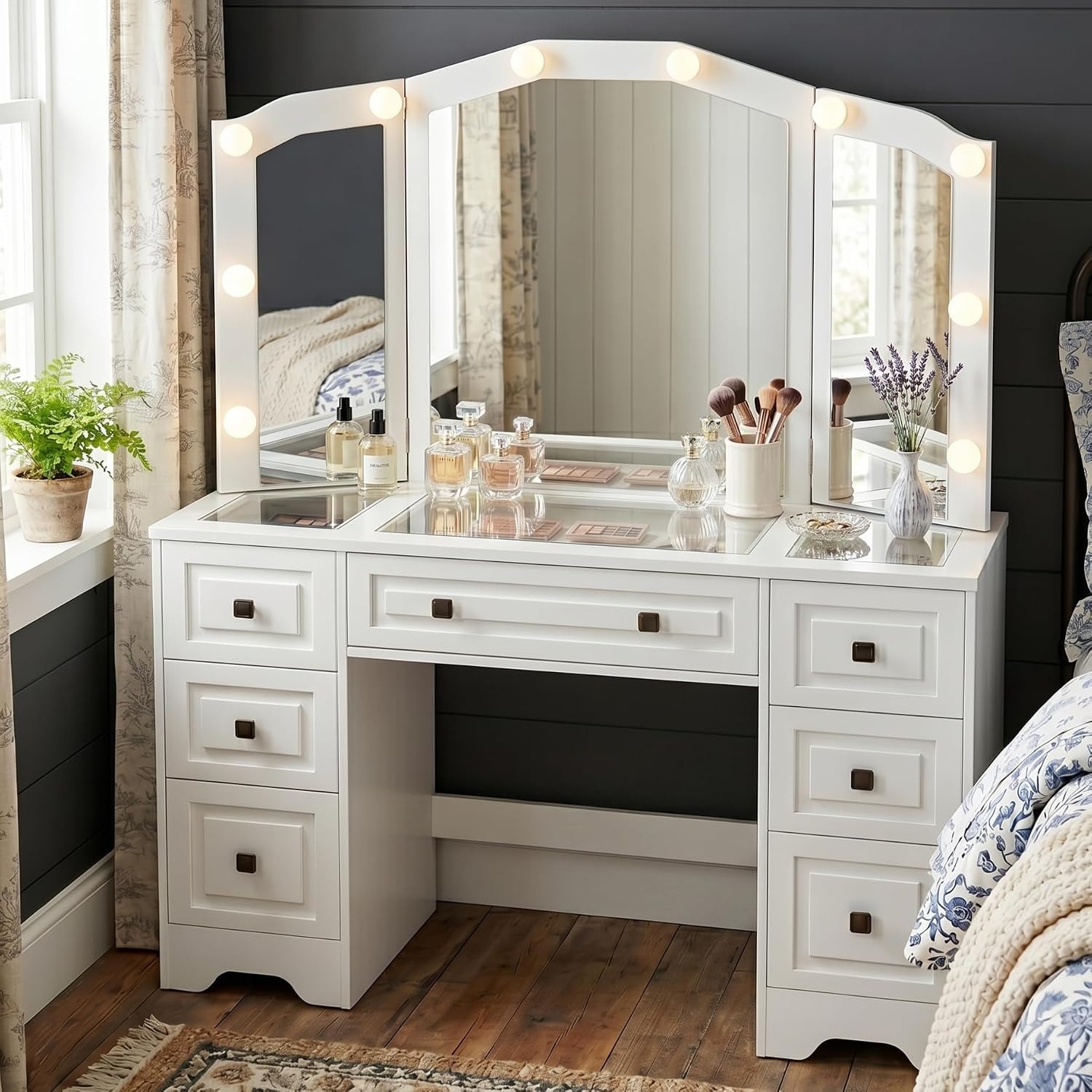 Dressing Table Vanity With Lighted Mirror - Bureau de maquillage éclairé, miroir triple,